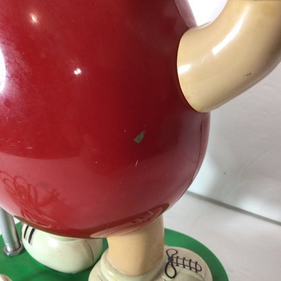 M&M CANDY FOOTBALL PLAYER DISPENSER MADE INTO A DESK LAMP - Picture 4 of 6